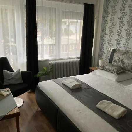 Oleander Apartment